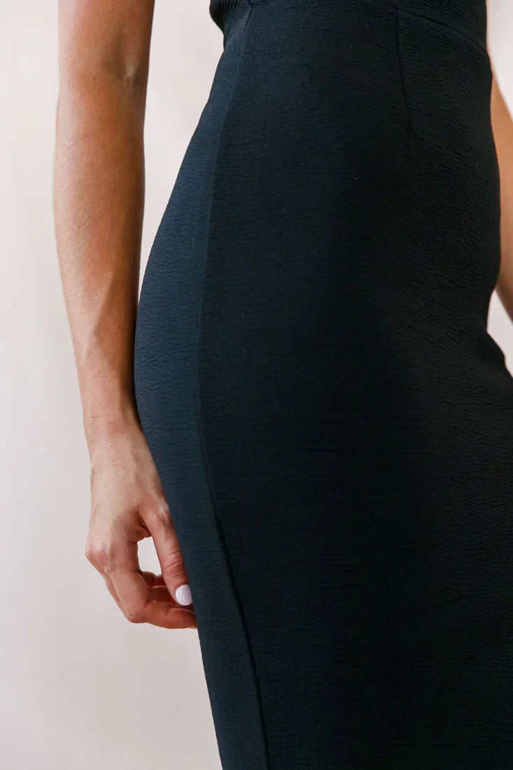 Georgia Square Neckline Midi Dress Black