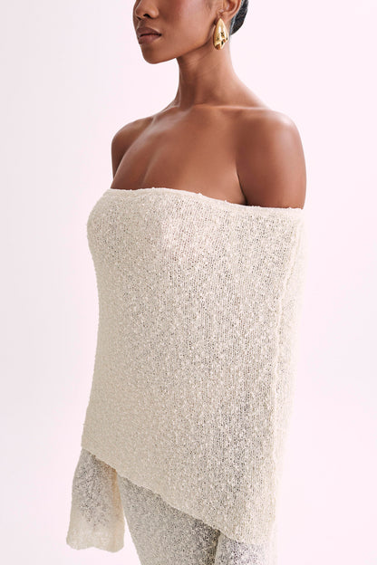 Elara - Elegant Off-Shoulder Maxi Dress